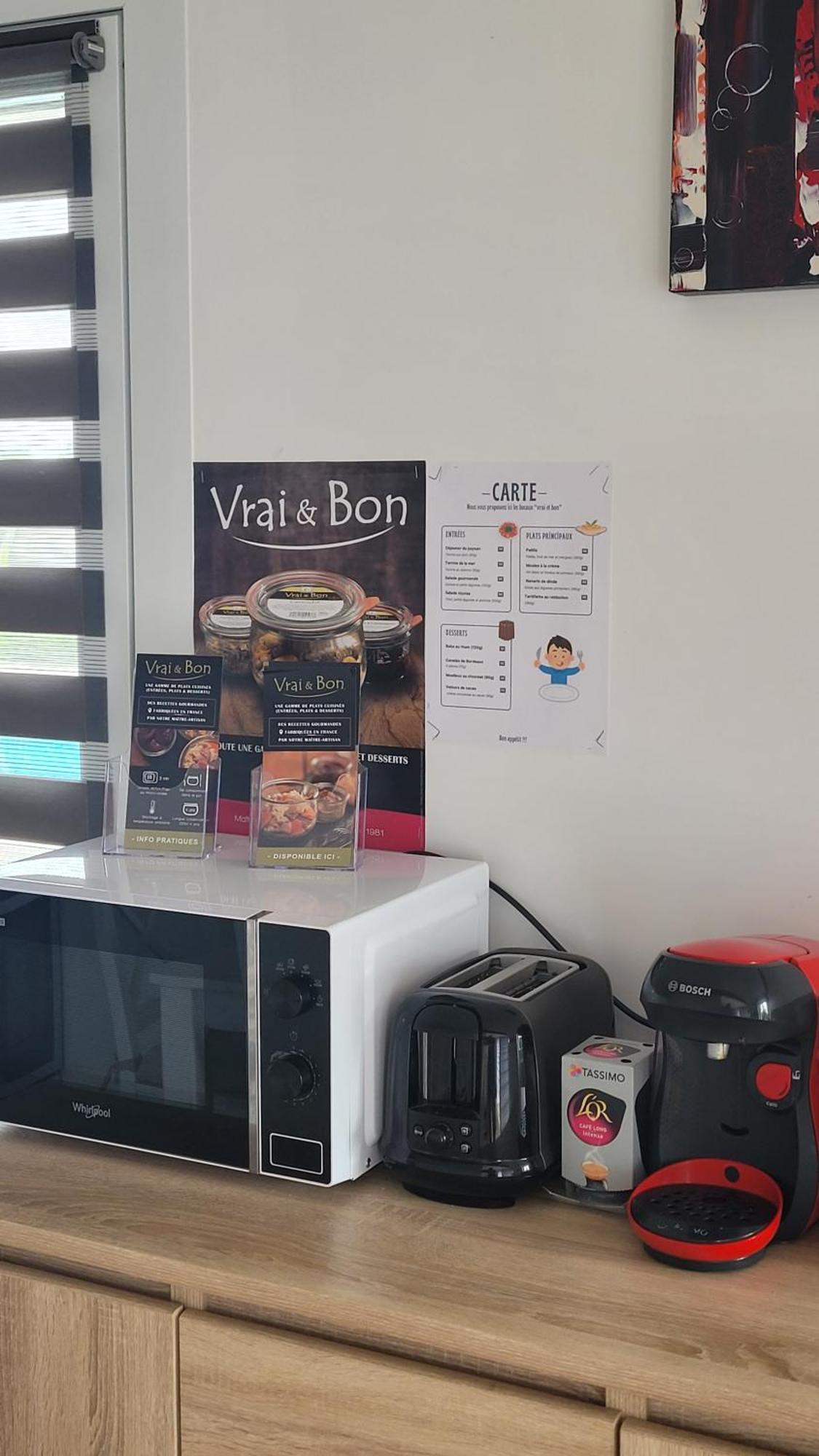 Gite Le Petit Doue Bressuire Exteriör bild